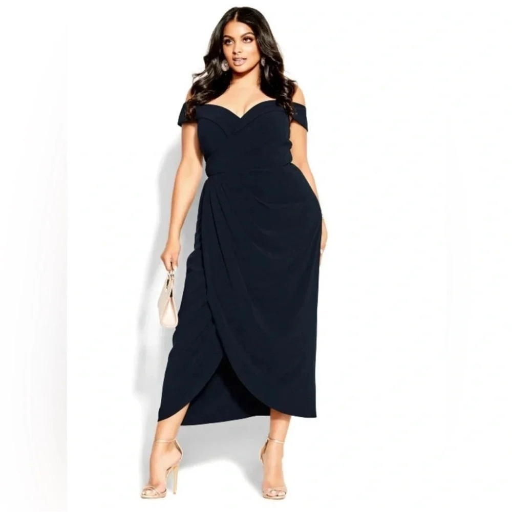 City Chic rippled love Elegant Black Dress plus size M/18